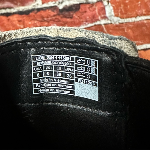 UGG Jasmine Markstrum White Boots - Picture 5 of 6